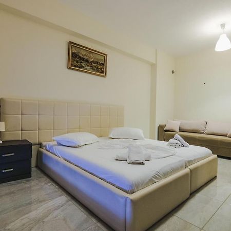 Summer Dream Hotel Sarande Bagian luar foto