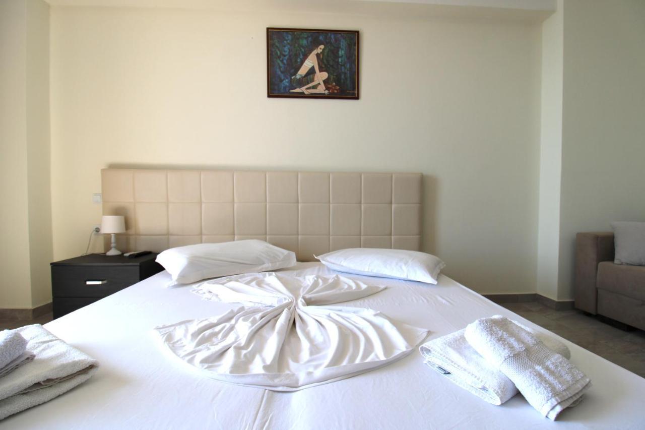 Summer Dream Hotel Sarande Bagian luar foto
