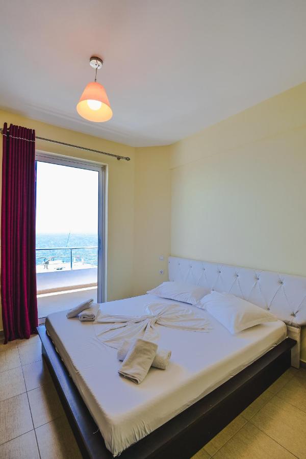 Summer Dream Hotel Sarande Bagian luar foto