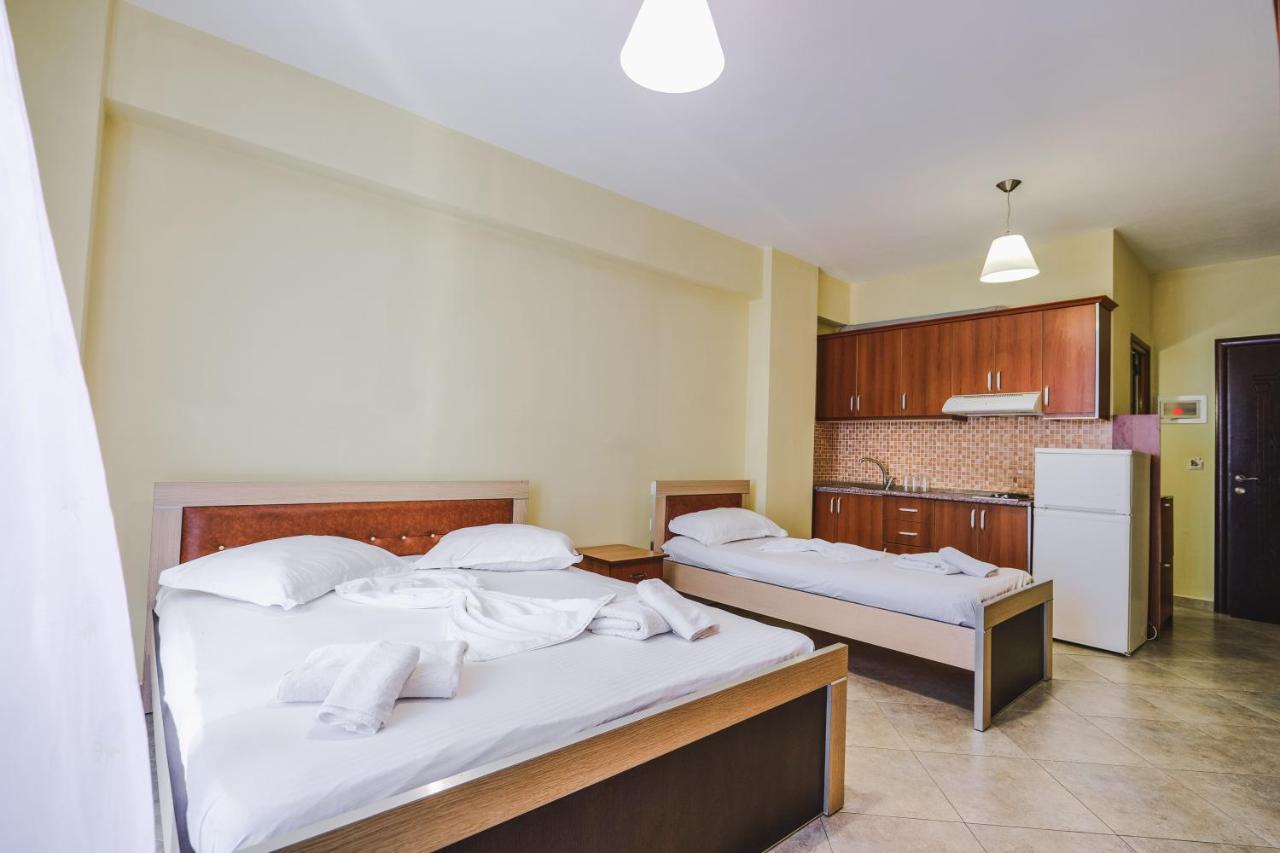 Summer Dream Hotel Sarande Bagian luar foto