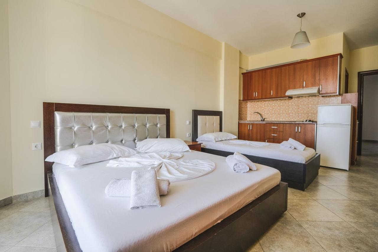 Summer Dream Hotel Sarande Bagian luar foto