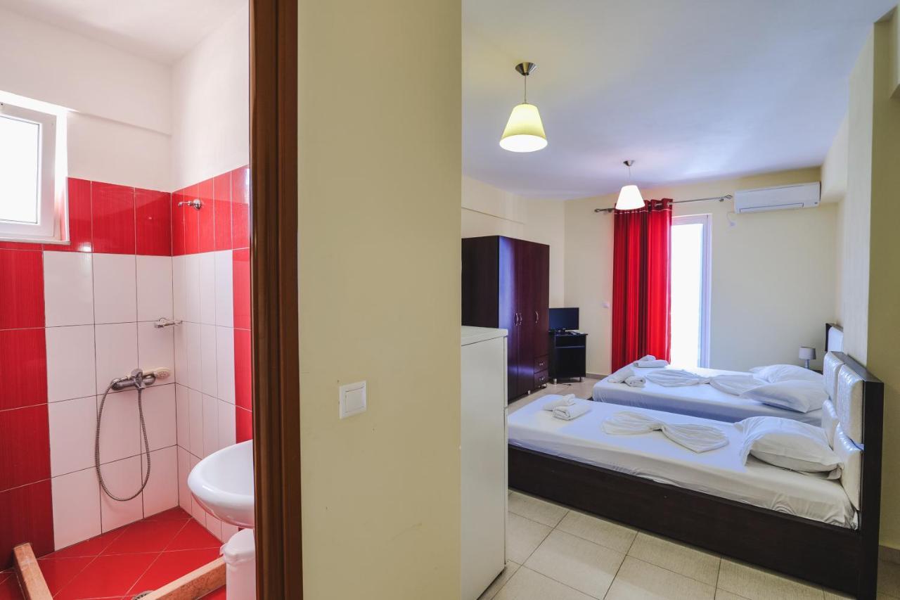 Summer Dream Hotel Sarande Bagian luar foto