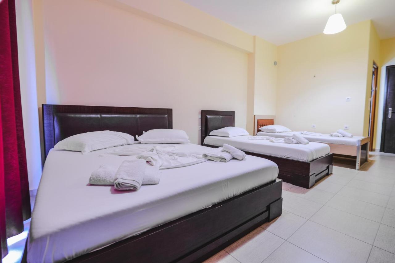 Summer Dream Hotel Sarande Bagian luar foto