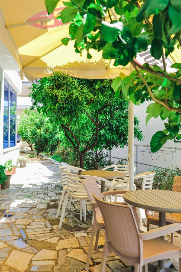 Summer Dream Hotel Sarande Bagian luar foto
