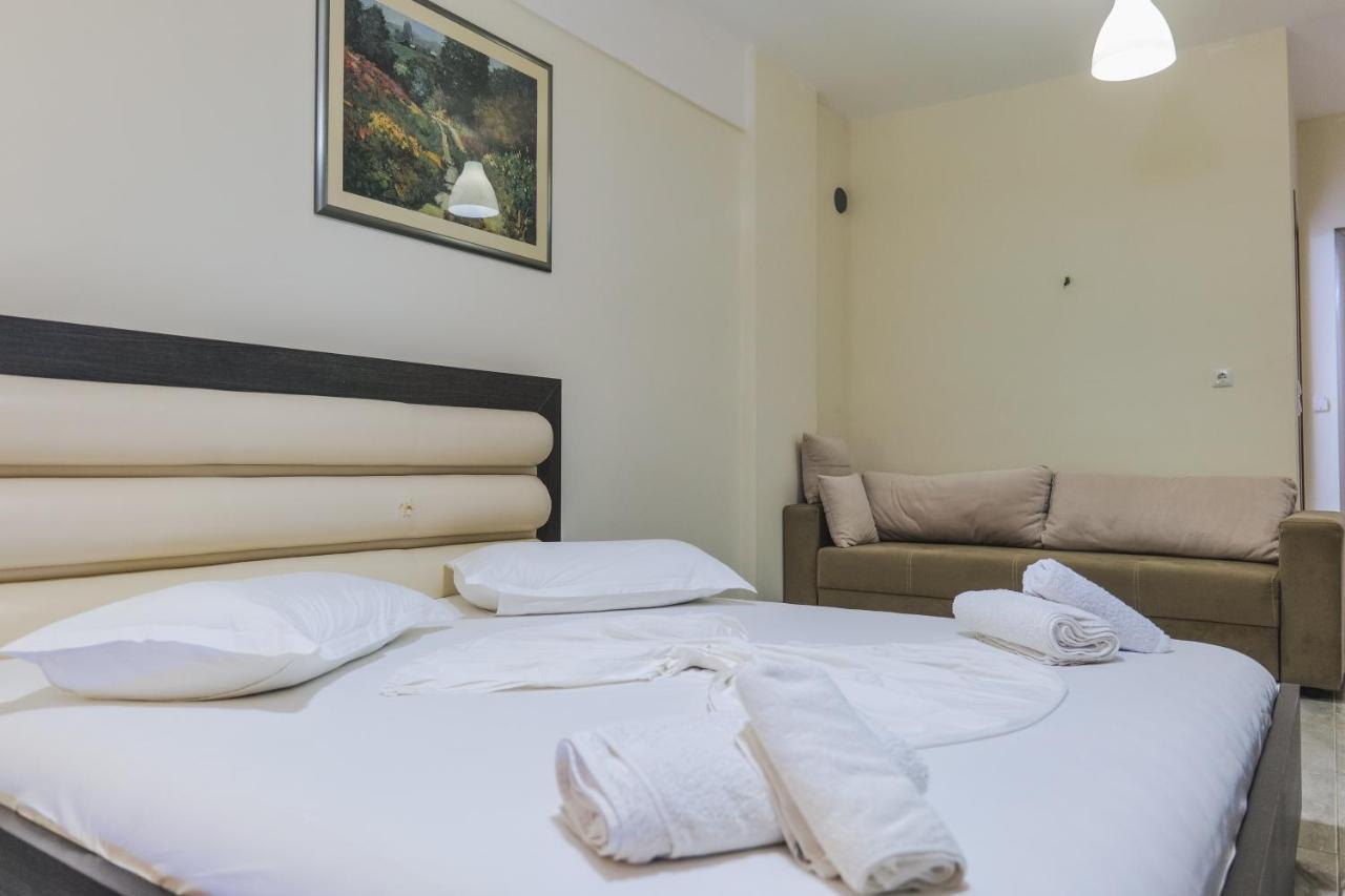Summer Dream Hotel Sarande Bagian luar foto