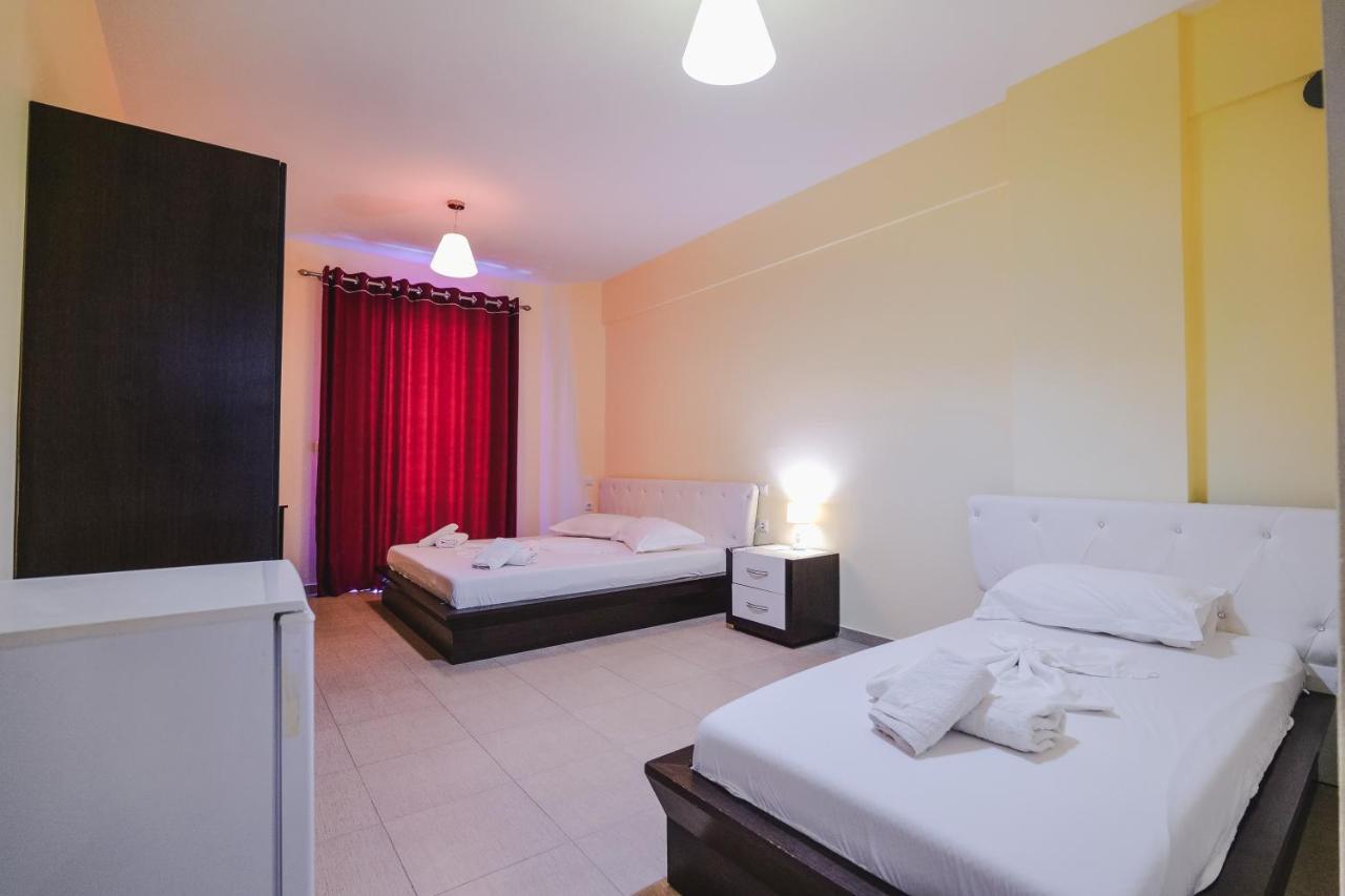 Summer Dream Hotel Sarande Bagian luar foto